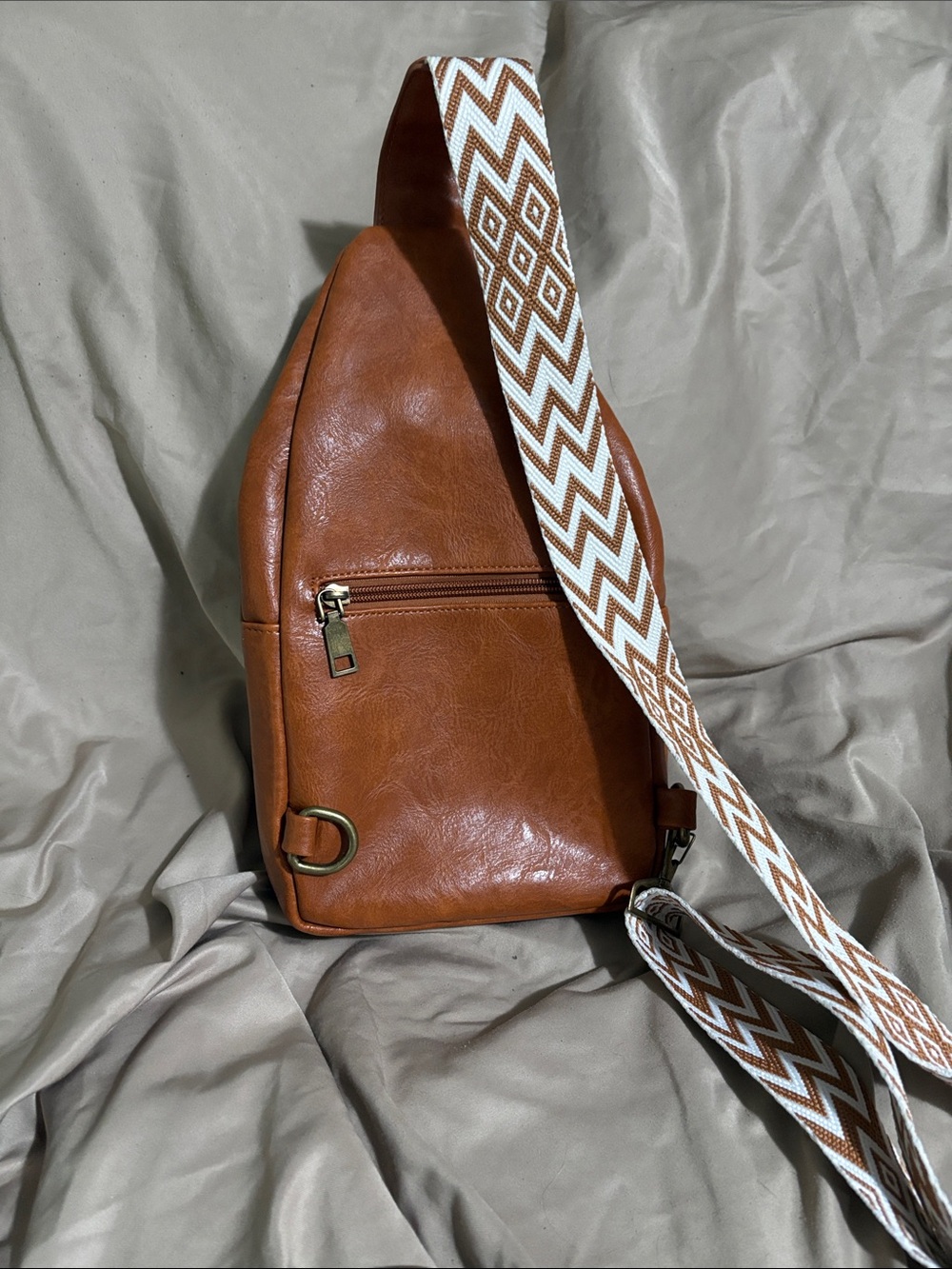 WEIXIER Tan Crossbody Sling Bag with Patterned Strap - Picture 2 of 3